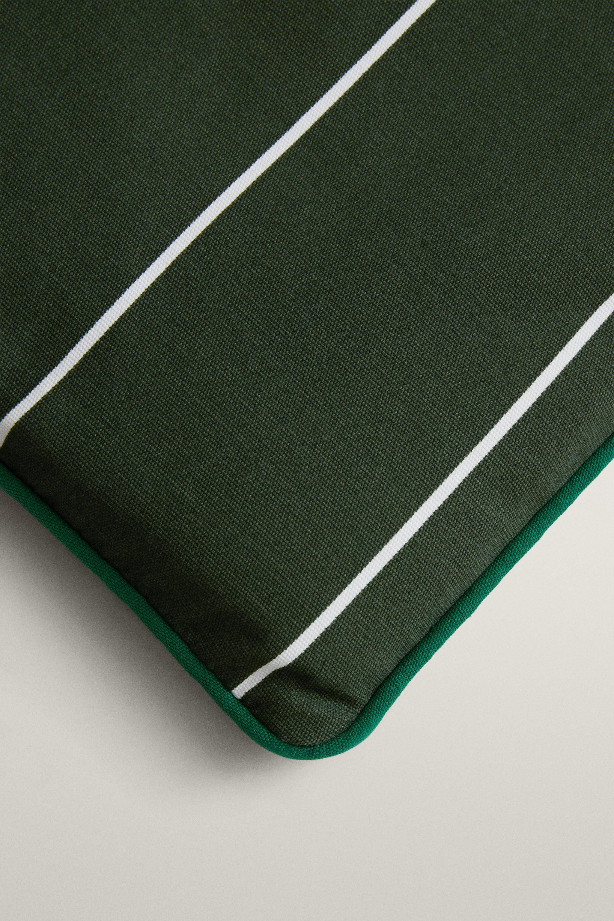 STRIPED TOPPER WITH PIPING
